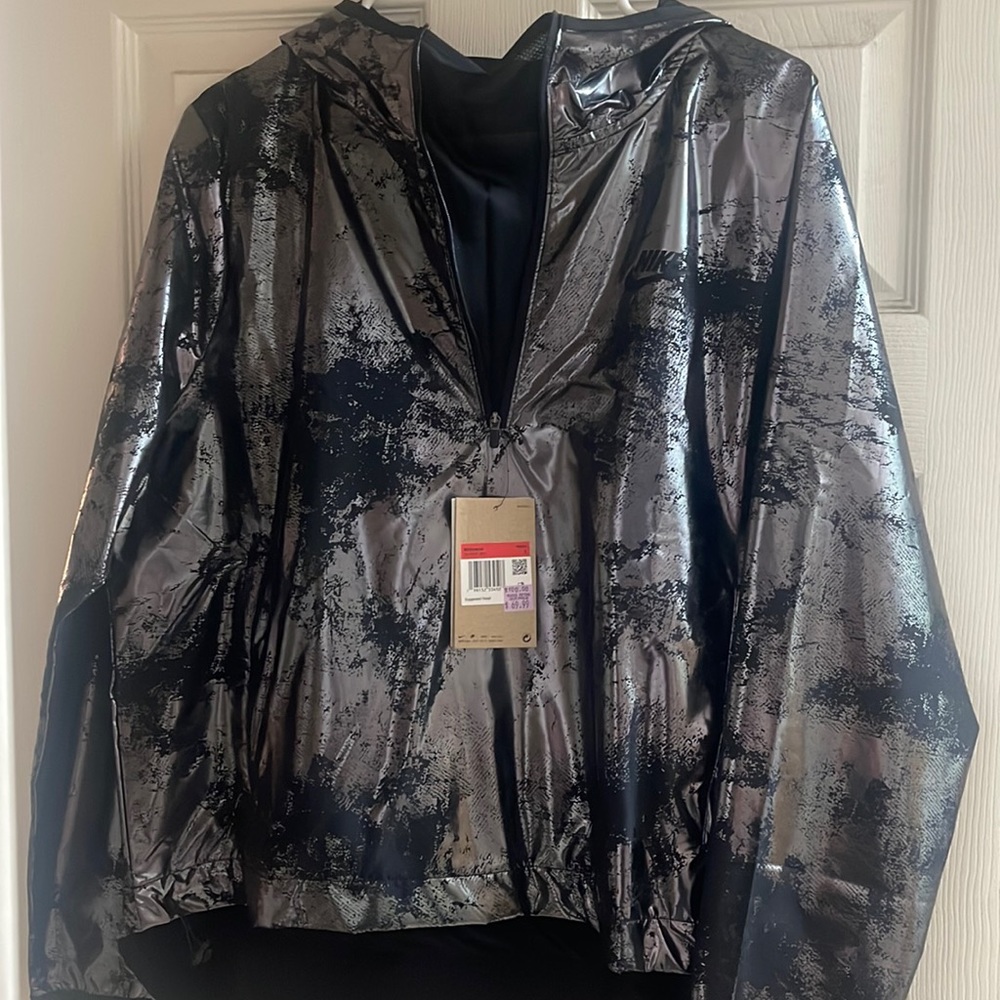 Nike women’s running jacket